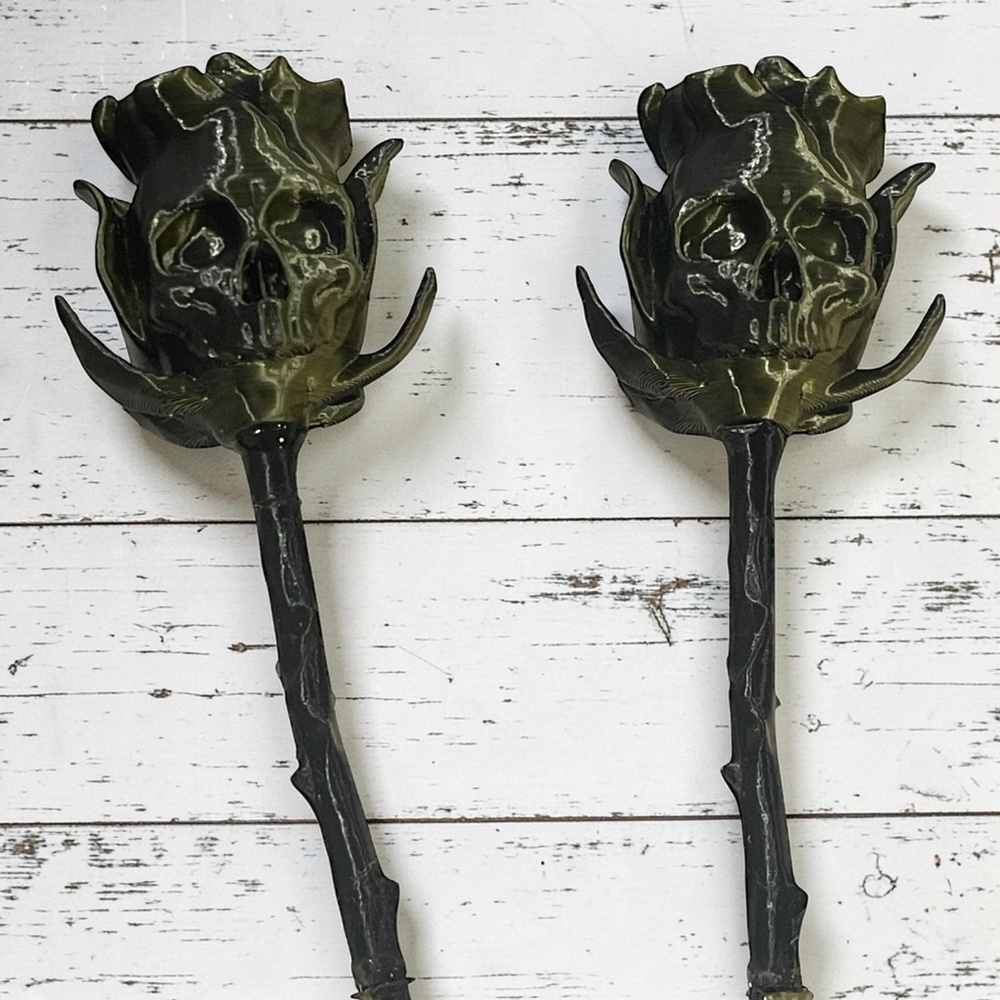 Handcrafted Multicolor Gold-Black Skull Rose (Price for 1)